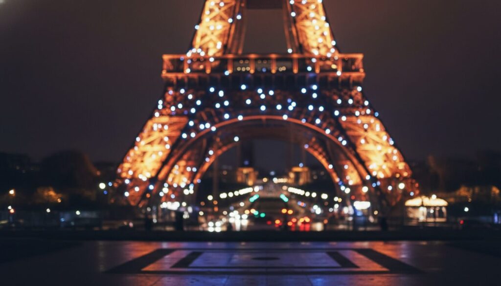 découvrez comment la tour eiffel s'illumine aux couleurs éclatantes du psg à l'occasion de la ligue des champions, célébrant le football et l'esprit parisien.